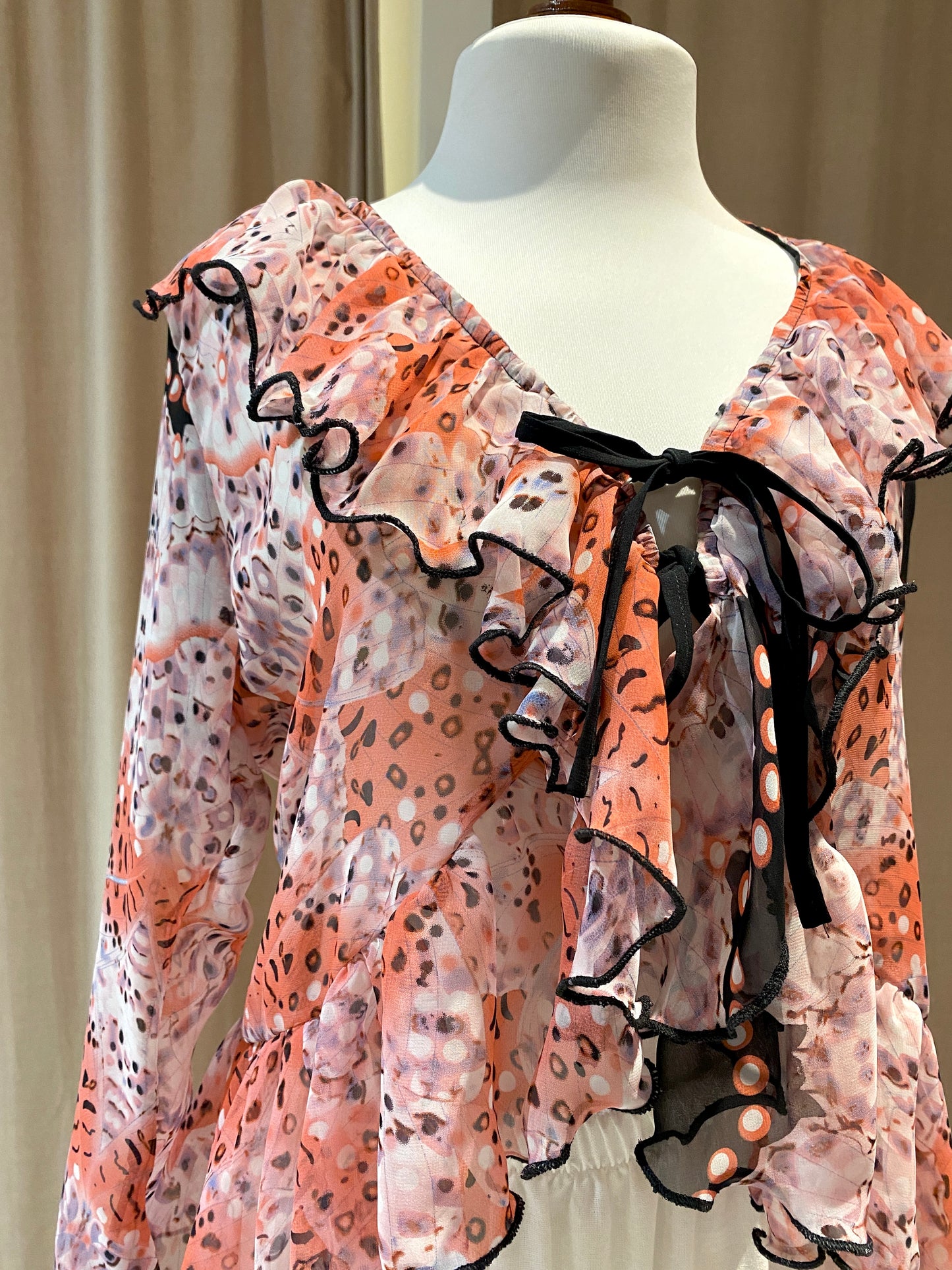 TOP PRISCILLA BUTTERFLY