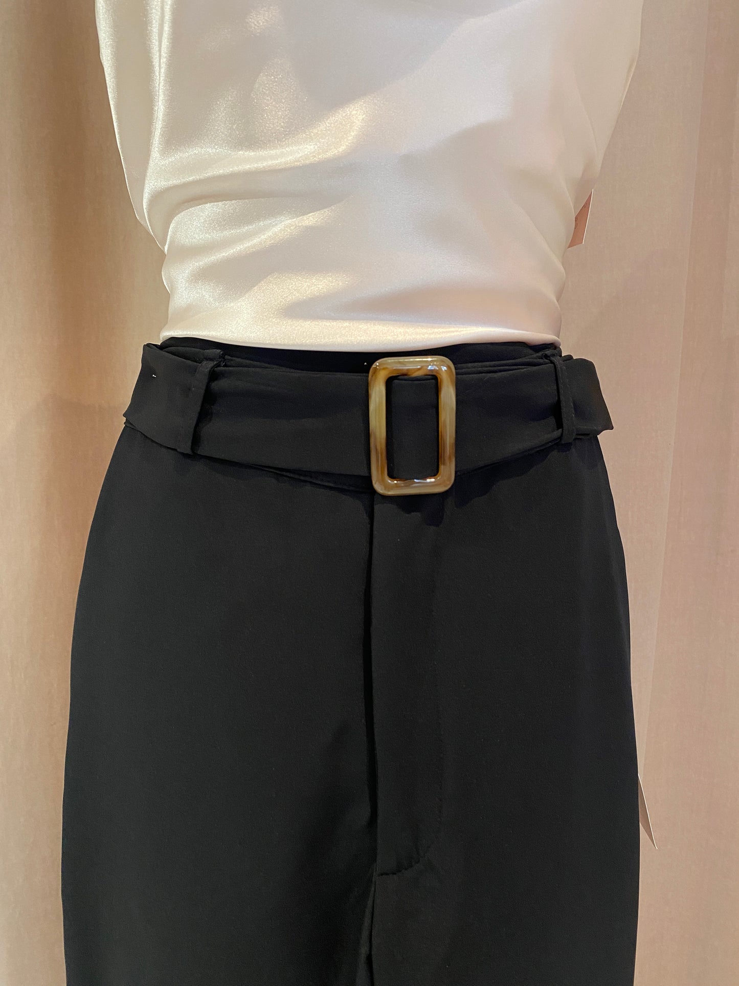 PANTALÓN ABERTURA NEGRO