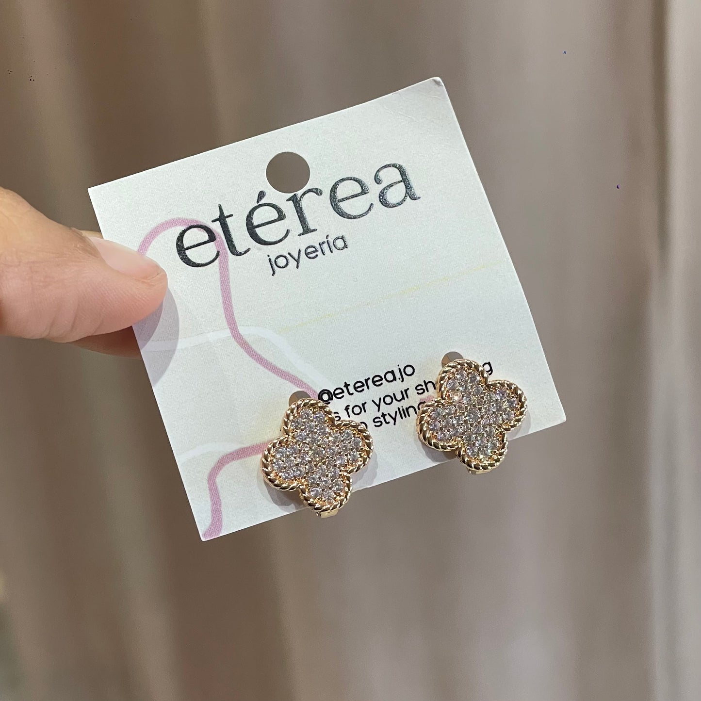 ARETES TRÉBOL BRILLITOS