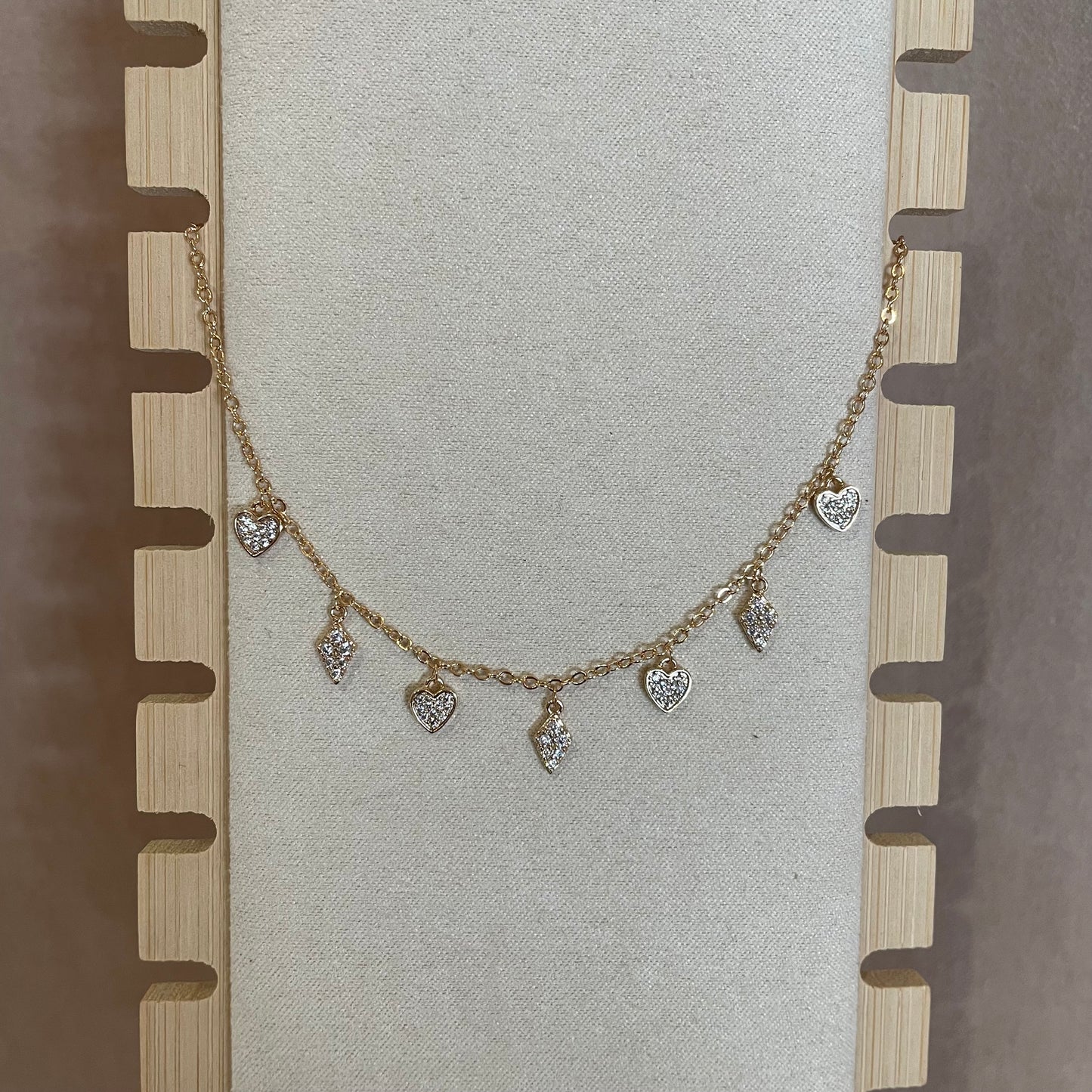 COLLAR CORAZÓN Y ROMBOS ORO