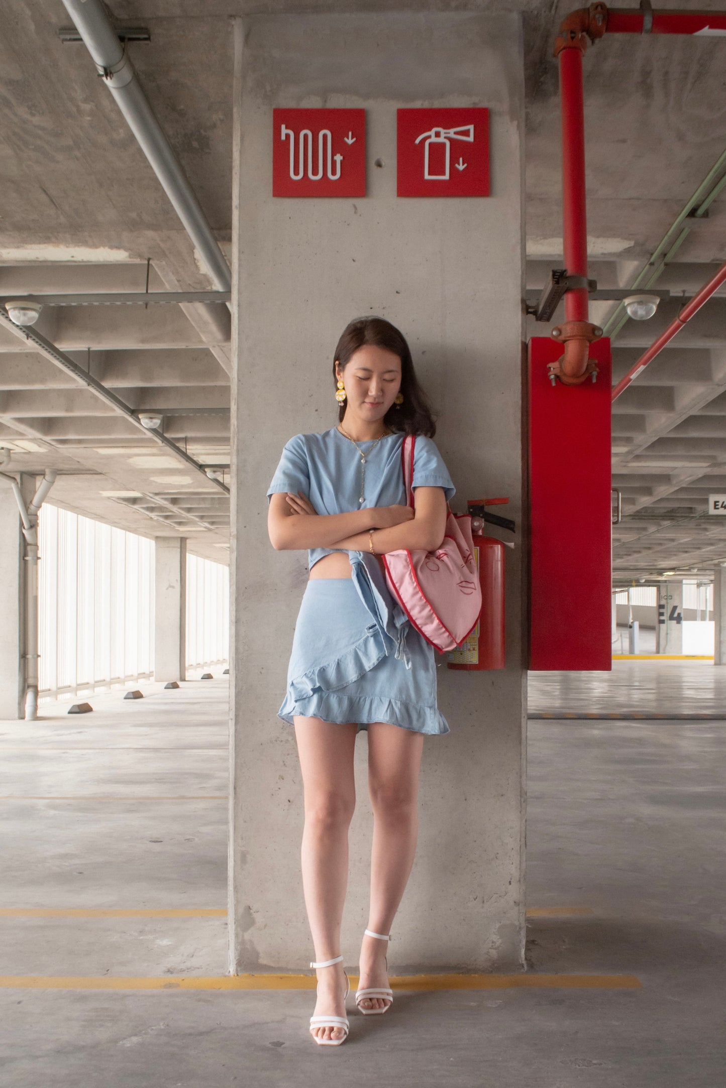 LIGHT RIFFLED DENIM SKIRT