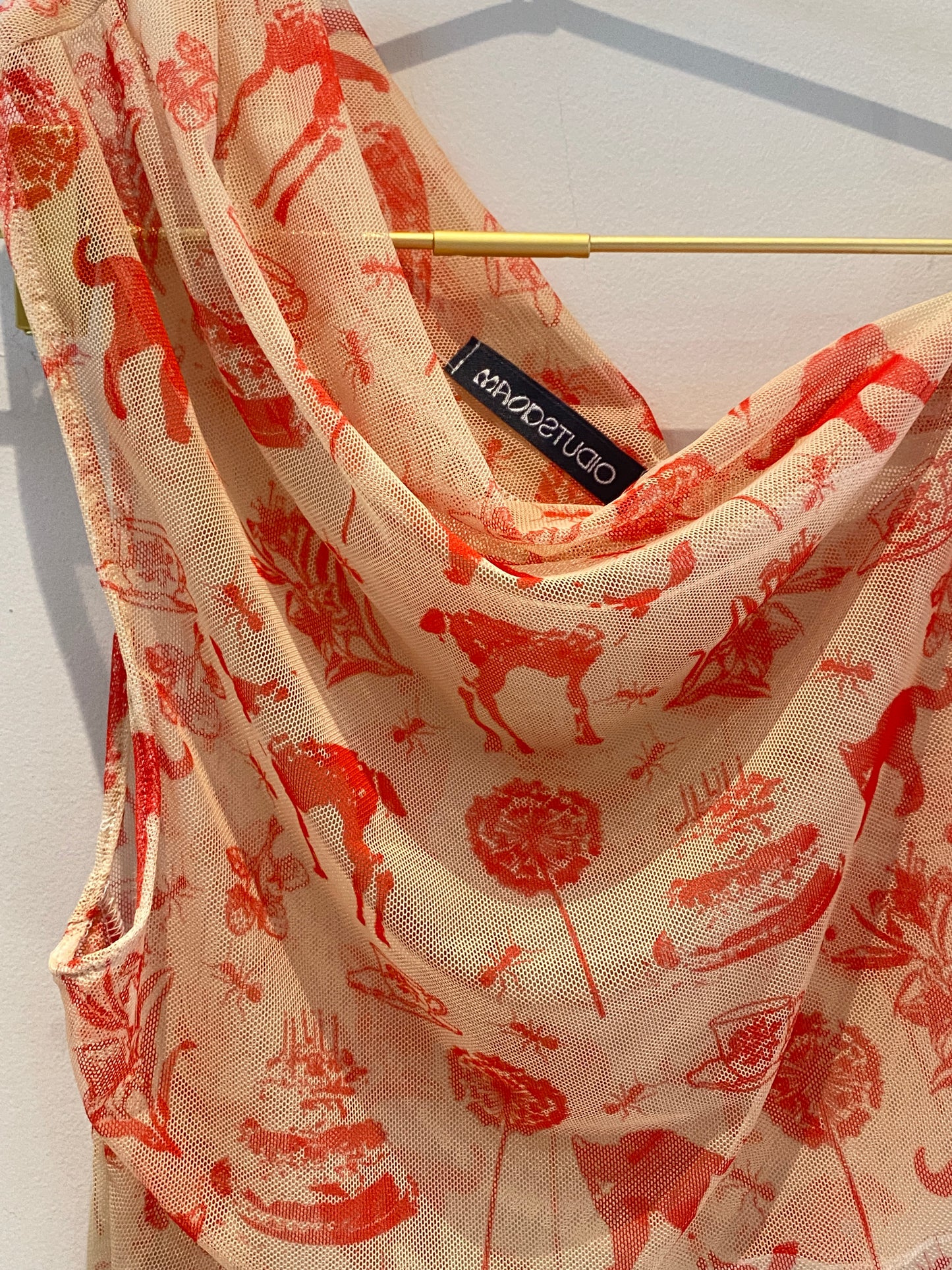 TOP MESH PICNIC ROJO