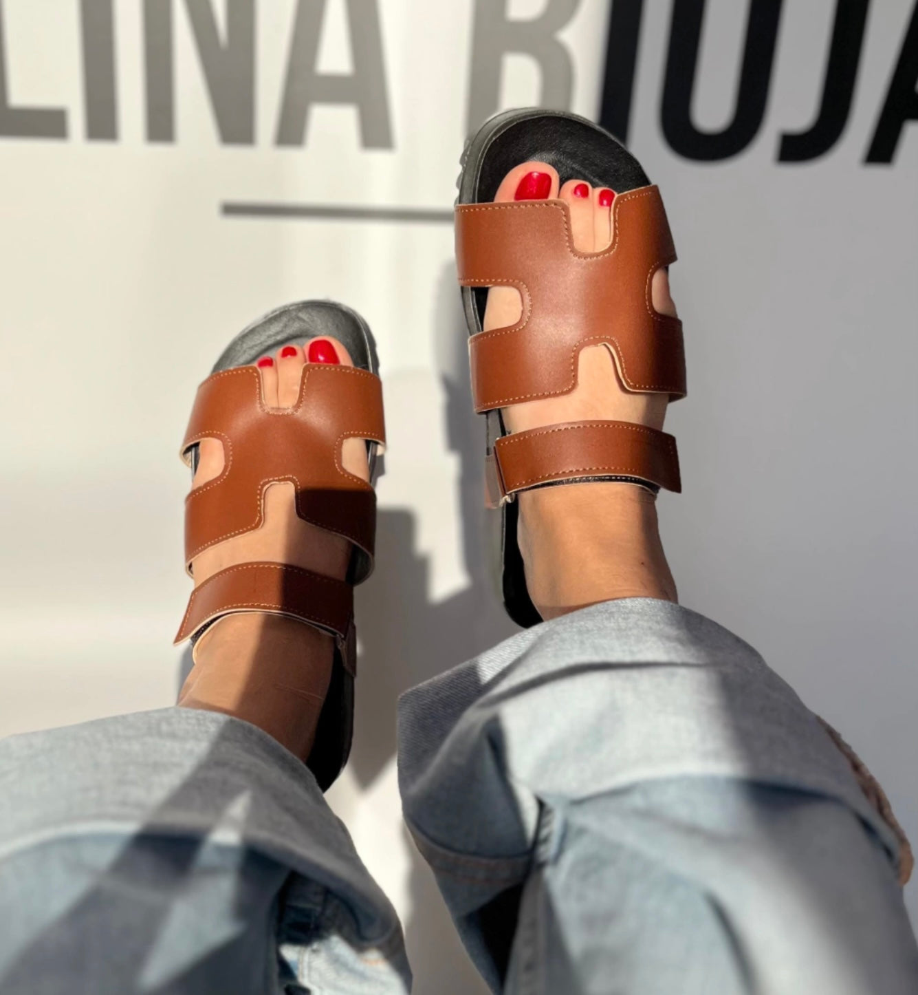 SANDALIAS NAIROBI CAFÉ