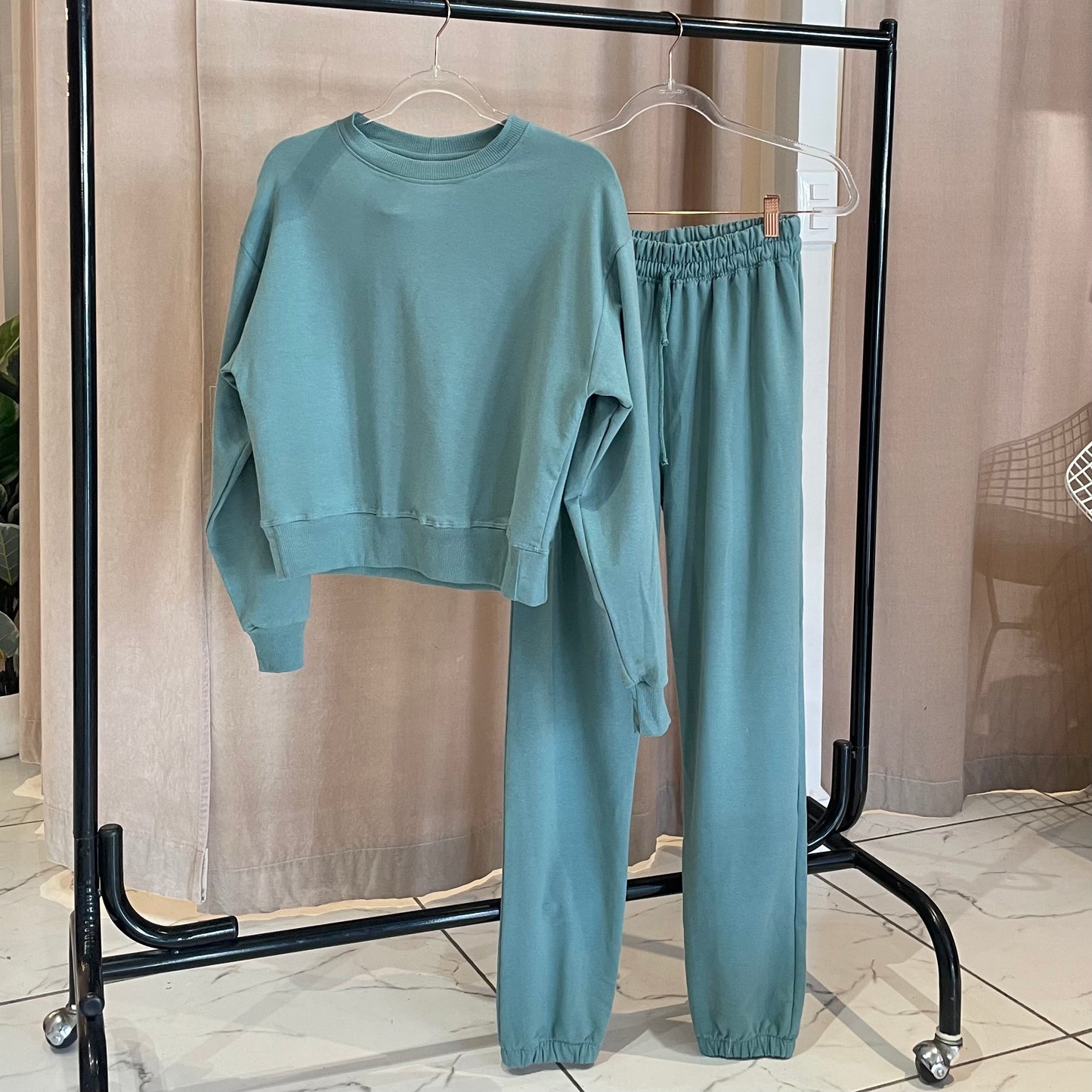 SET ASPEN JOGGER + SUDADERA