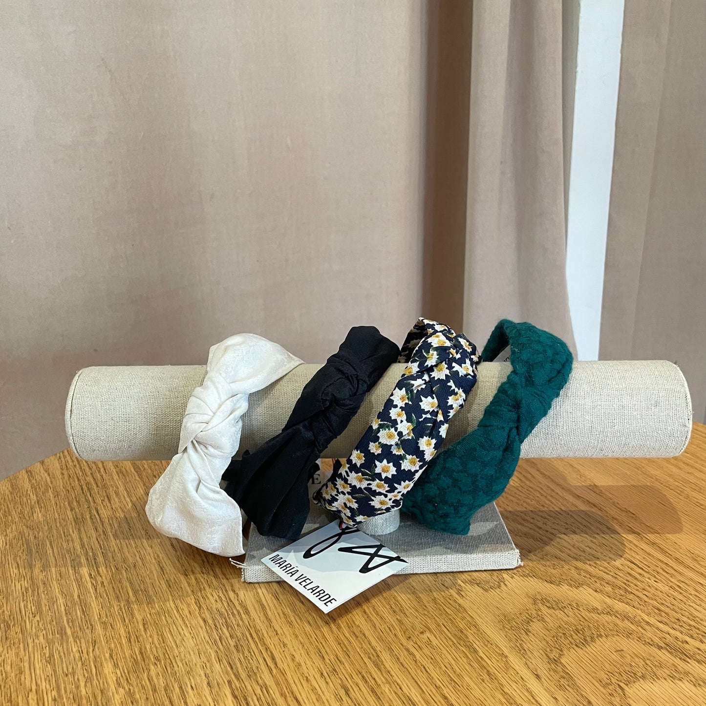 DIADEMAS NUDO MARÍA VELARDE