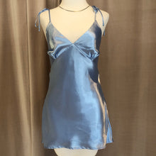 Cargar imagen en el visor de la galería, VESTIDO CLOUD