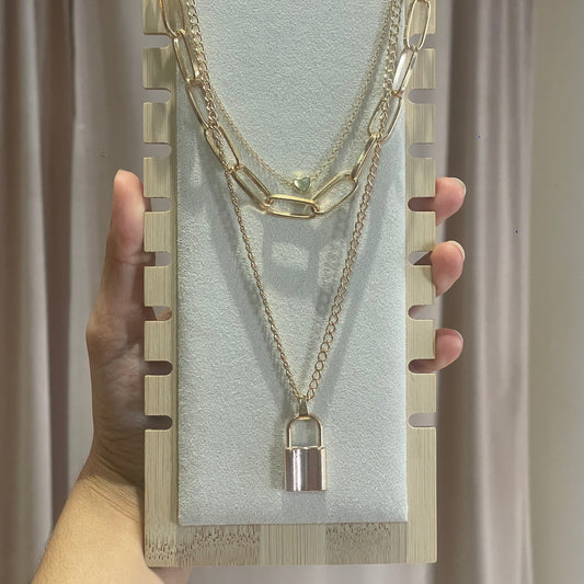 COLLAR TRIPLE CANDADO