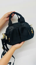 Cargar imagen en el visor de la galería, BOLSA LUNETTE NEGRA